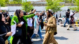 Cinque anni dopo il 15 agosto: le donne afghane non hanno smesso di far sentire la propria voce 49 Cinque anni dopo il 15 agosto: le donne afghane non hanno smesso di far sentire la propria voce