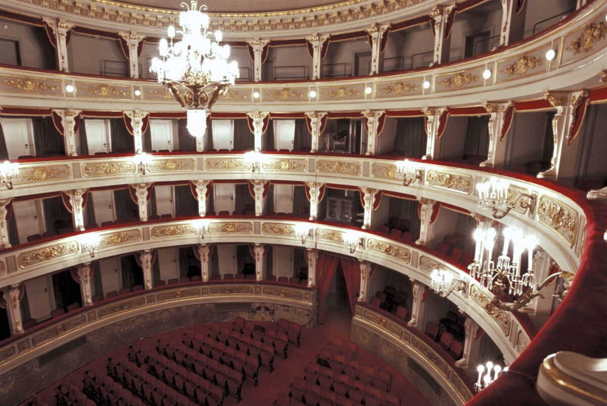 Teatro comunale L'Aquila