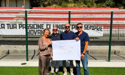 Consegna di 2.00 all'Associazione Zoè