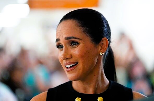 Il ricatto politico di Meghan Markle: Harry disperato chiede aiuto alla Principessa Anna 47 Meghan Markle