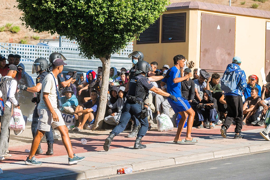 Ceuta, migranti