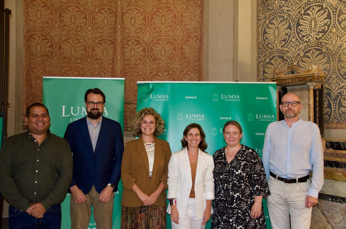 Allarme inquinamento da "Fast Furniture": l'Università LUMSA guida "CIRCOLINK", il maxi-progetto europeo da 5 milioni per salvare il pianeta dai mobili usa e getta 46 CIRCOLINK LUMSA