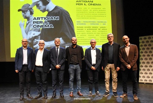 La Sicilia incanta la Mostra di Venezia: il potere del Cineturismo, gli artigiani del set e il grandioso trionfo del Made in Italy 151 Foto CNA Artigiani per il cinema_2025