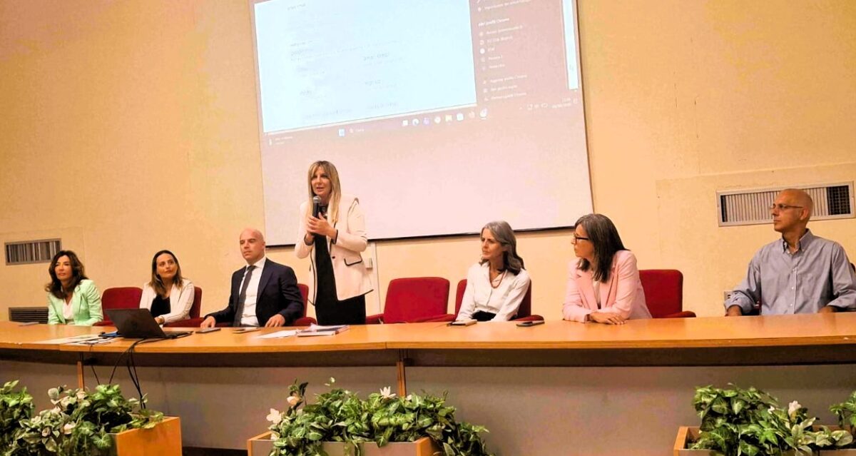 Boom di iscrizioni all'Alessandrini-Marino di Teramo, guadagnate due classi in più: la Provincia annuncia la demolizione e la ricostruzione totale della sede "Marino" 46 Alessandrini-Marino di Teramo