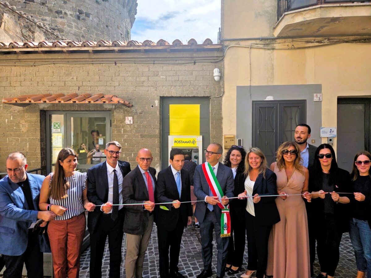 La presentazione del nuovo ufficio postale Polis di Lanuvio