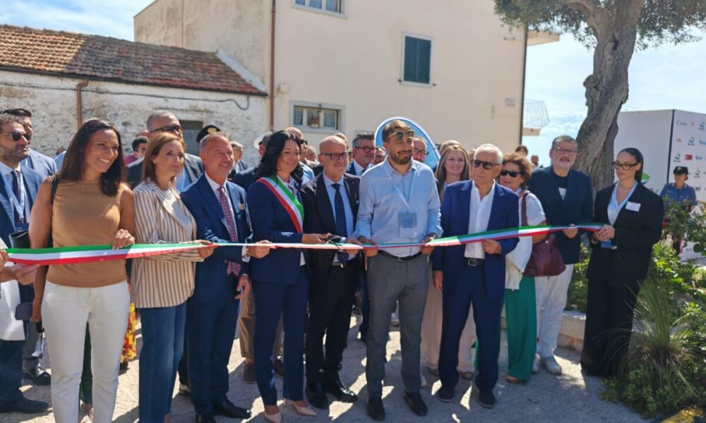 Taglio del nastro