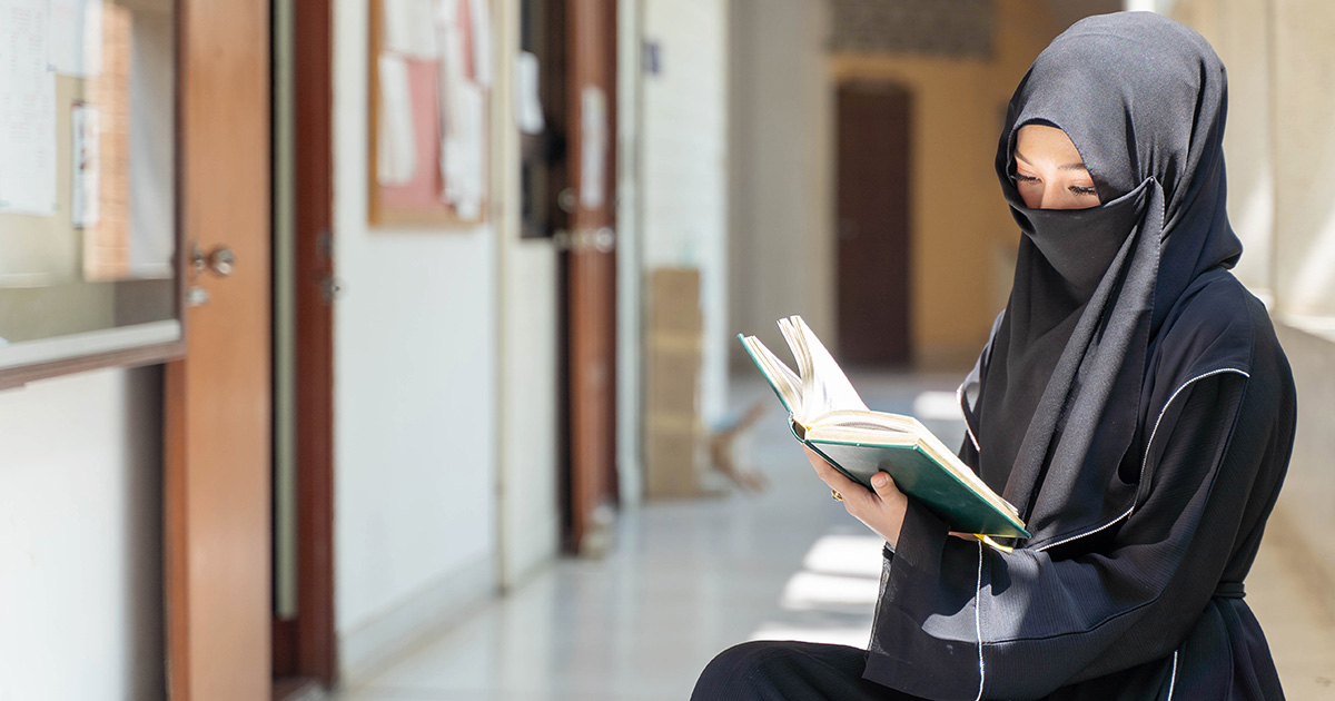 Scuola, approvato il nuovo decreto: stop al burqa, latino alle medie e tetto per gli alunni stranieri 46 burqa-niqab