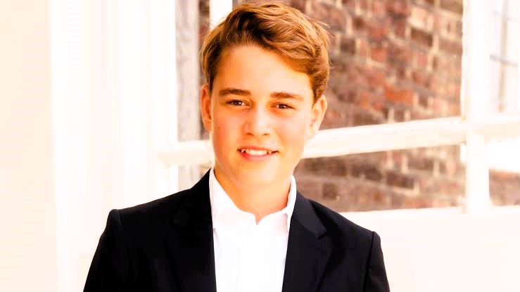 Il Principe George a Eton: vietati gli smartphone, il sollievo di William e Kate 151 Prince George