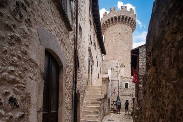 Piana del Cavaliere, un itinerario per scoprire le sue magie in un giorno 46 Oricola