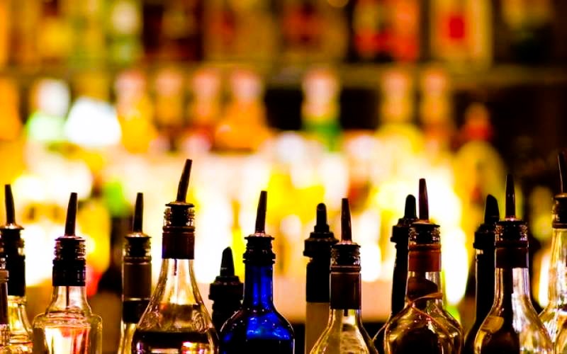 Allarme Sicurezza e Decoro ad Arcore! Il Comitato 2164 denuncia l'invasione dei Minimarket e la vendita illegale di Alcol di notte. "Il Comune intervenga!" 154 Vendita illegale di Alcol di notte ad Arcore