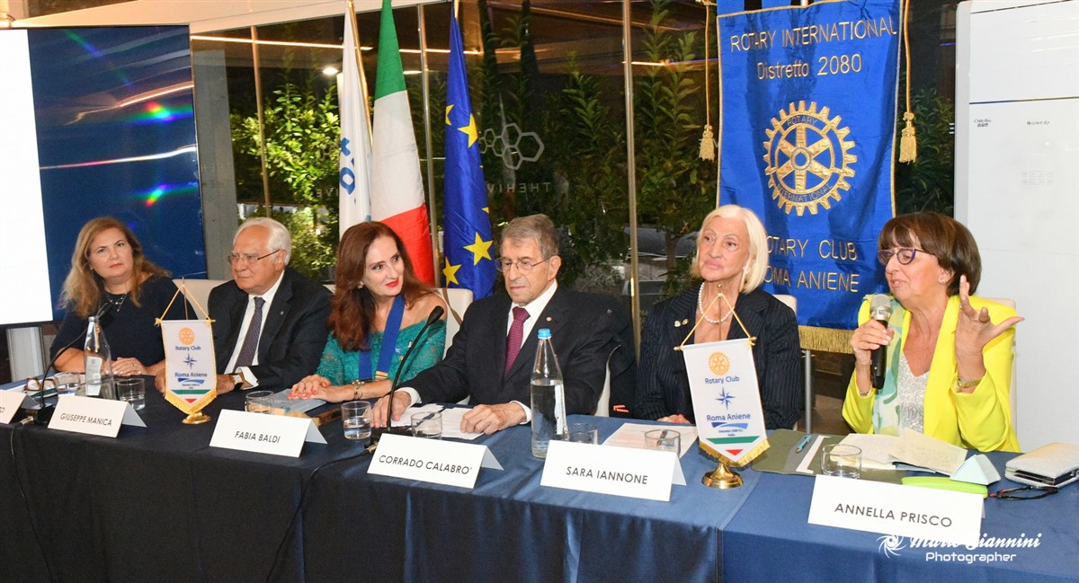 Rotary Club Roma Aniene: la poesia di Corrado Calabrò diventa ambasciatrice di pace nel mondo 49 Relatori