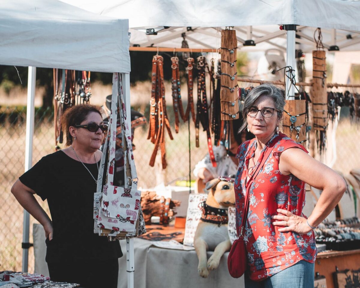 Roma, nel Parco della Caffarella torna il Bonfire Market: 40 artigiani, banchetti dell'antica Roma e il vino mulsum nel verde 46 Bonfire Market
