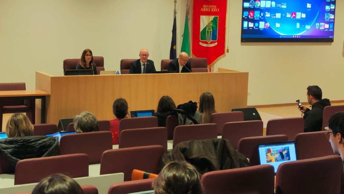 Summit GAL nazionali all'Aquila per il Forum LEADER 2026: Paolo Federico accoglie 30 giovani ricercatori all'Emiciclo, al via i lavori con oltre 50 gruppi d'azione locale 47 ForumLeader27ottobre2