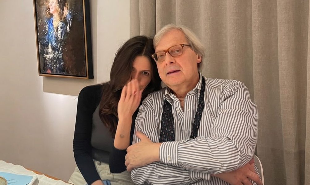 Vittorio Sgarbi, la figlia Evelina al Gemelli: "Sconvolta e devastata, il mio grido ignorato"