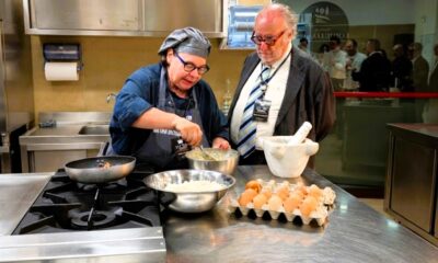 Nella foto il giornalista Edoardo Raspelli, volto Mediaset