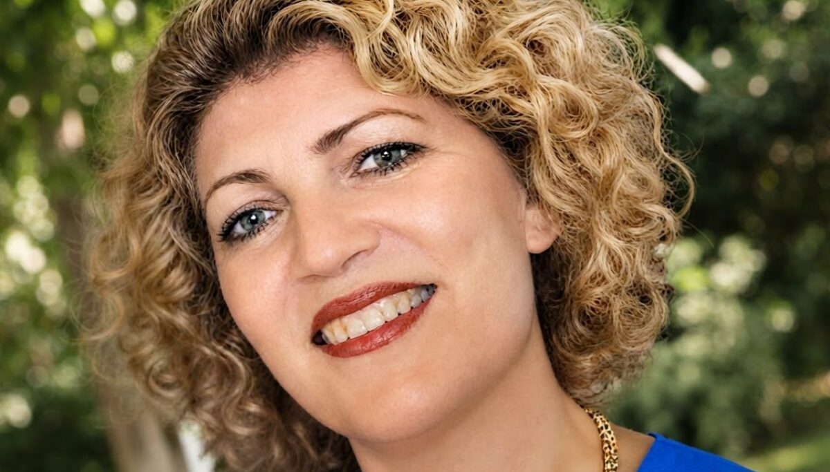 Dhurata Ndoni-Çela