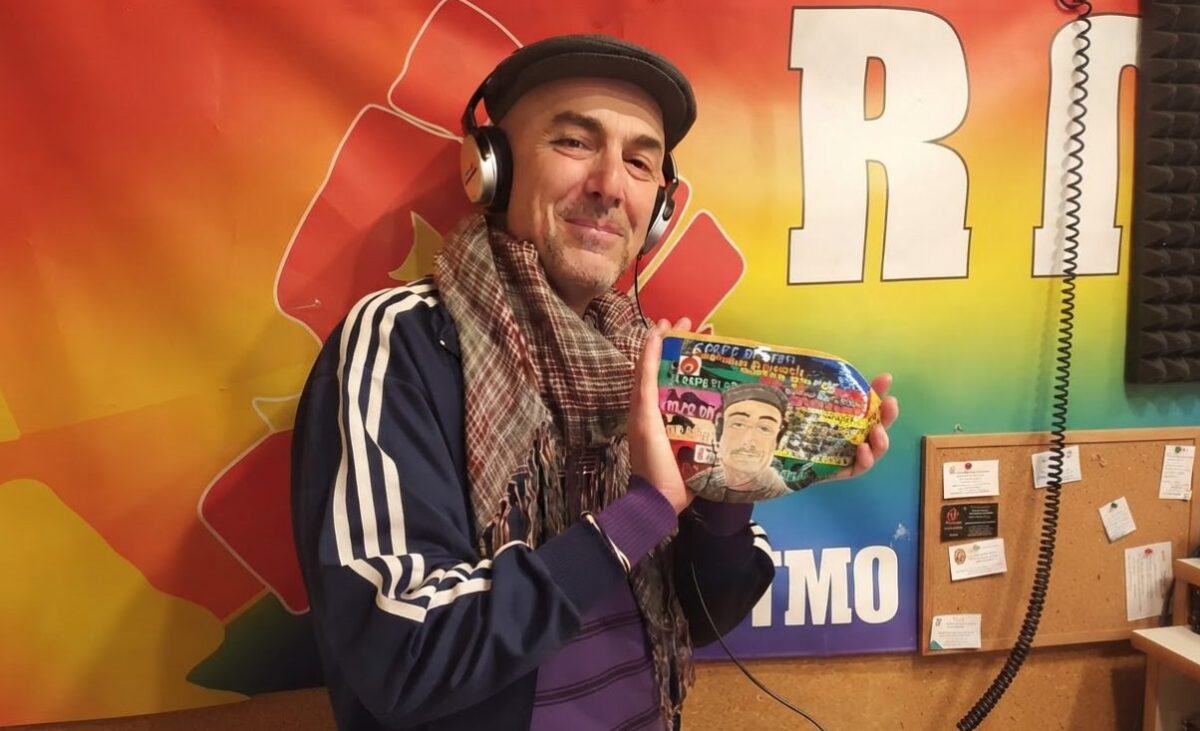 Pescara, torna “Colpo di Stati”: al via la quarta stagione del radioshow letterario di Beniamino Cardines tra ironia, resistenza culturale e ospiti d'eccezione 47 Beniamino Cardines