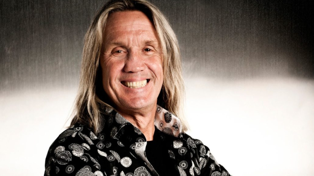 Nicko McBrain