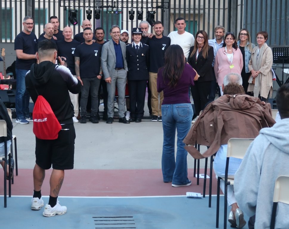 La band di detenuti 7th Band del carcere di Bollate progetto Musica in Carcere di Fondazioone Monzino