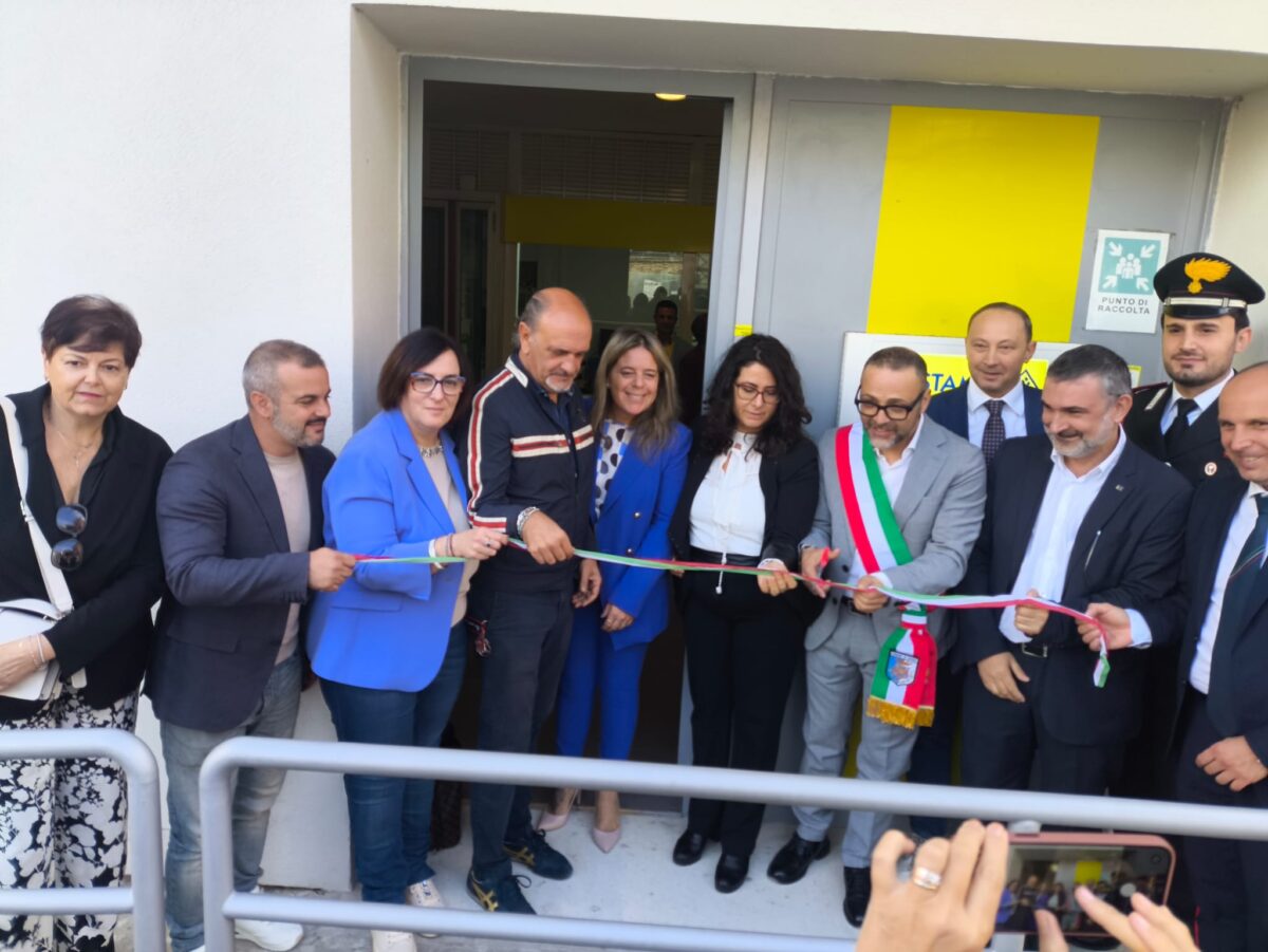 La presentazione al Sindaco dellufficio postale di Gorga