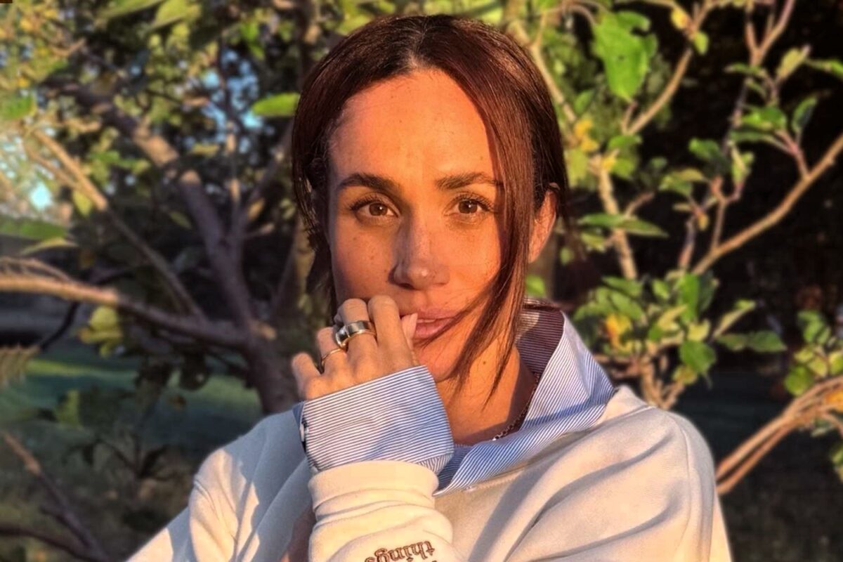 Gossip Famiglia Reale, gelo totale tra Meghan Markle ed Eugenia di York: il piano commerciale fallito e lo scandalo del libro venduto su eBay a 26 mila dollari 47 Meghan Markle