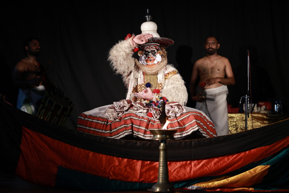 Teatro tascabile di Bergamo_L eta divina degli scherzi 2026_ foto realizzate dalla Kalatharangini Kathakali School 2
