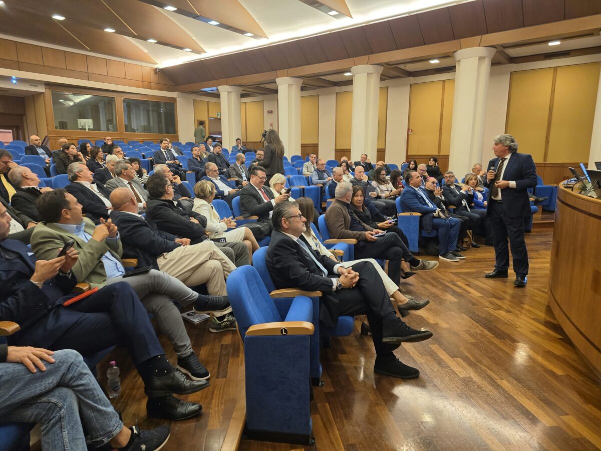 «Impresa 2030», Gianluca Quadrini e Mario Borza (Evoluzione e Libertà) al Consiglio Regionale del Lazio: «Prevenzione dei rischi, credito e governance per il futuro delle aziende del Frusinate» 47 Impresa 2030