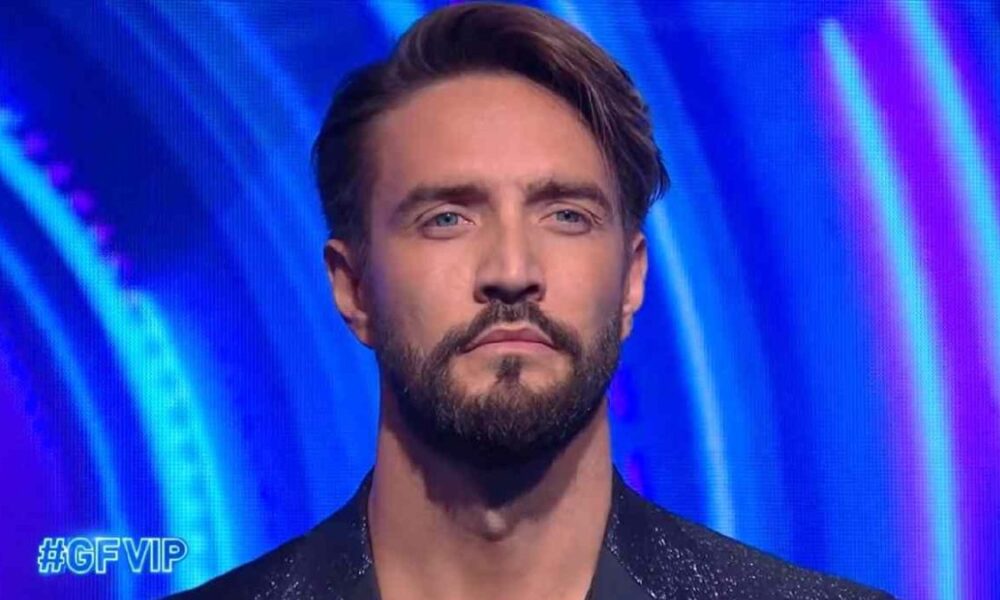Alex Belli