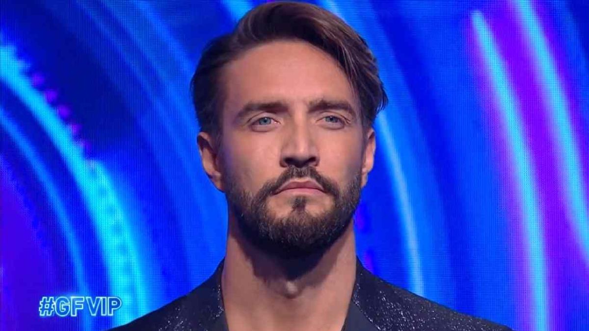 Alex Belli