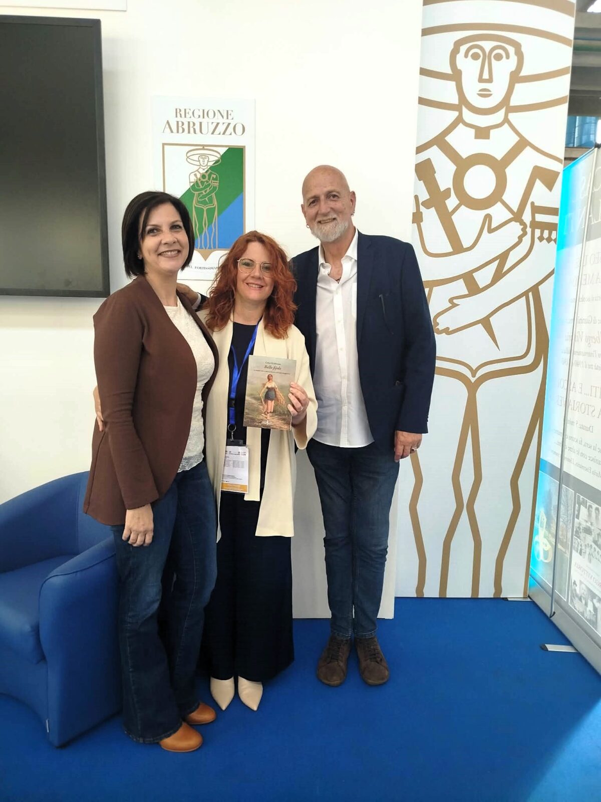 Pescara, al FLA la presentazione di Belle fijole di Carlo Di Silvestre: al Museo delle Genti d'Abruzzo l'omaggio alle cantrici popolari 47 da sx Graziella Guardiani, Valeria Di Felice, Carlo Di Silvestre
