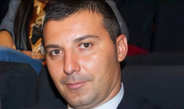 Allarme Intelligenza Artificiale: Meritocrazia Italia sfida la politica con una legge rivoluzionaria 46 Mauriello