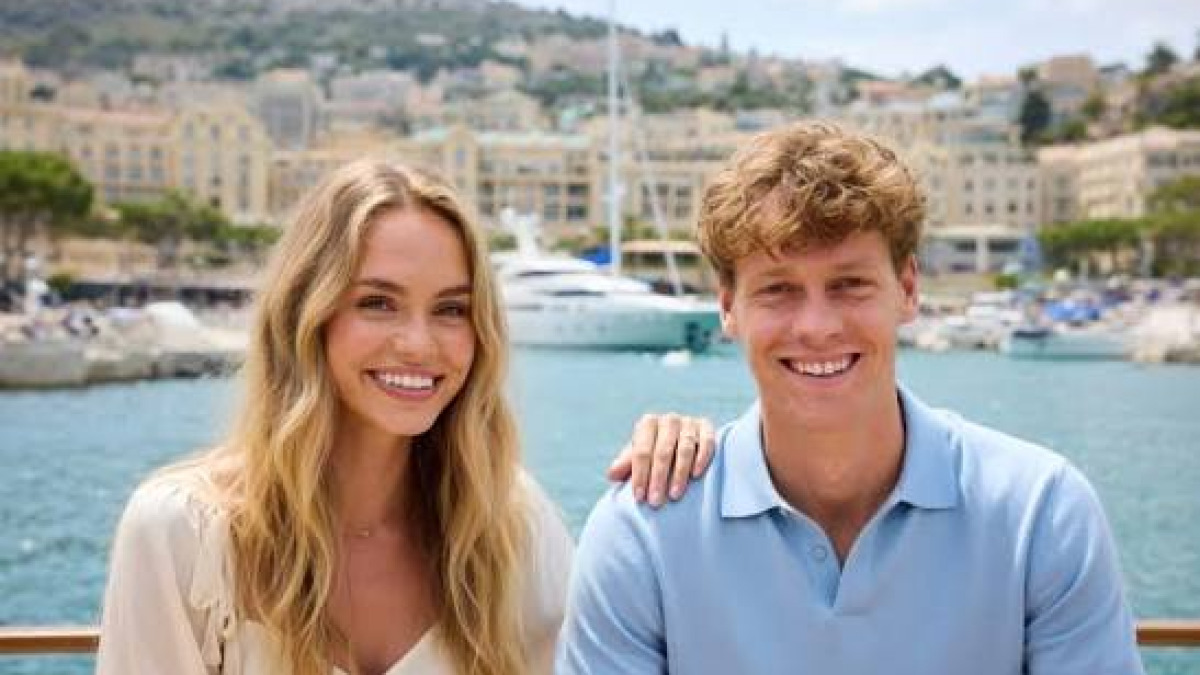 Gossip, Jannik Sinner e Laila Hasanovic ai ferri corti dopo il taglio nell'intervista: la reazione glaciale della modella e il gelo a Montecarlo 47 Jannik Sinner e Laila Hasanovic