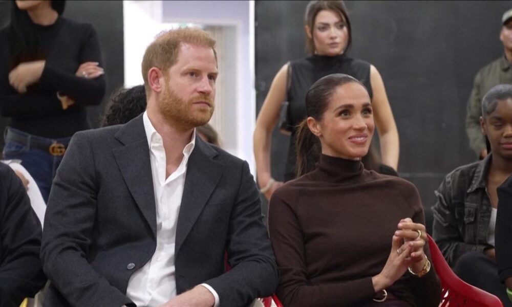 Gossip Royal Family, Harry e Meghan comprano una villa da sogno in Portogallo: il patto segreto con la Principessa Eugenie e lo schiaffo a Re Carlo 151 Harry e Meghan