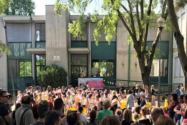 Treviso - Tredicenne si butta dalla finestra della scuola , dietro al gesto estremo possibile bullismo